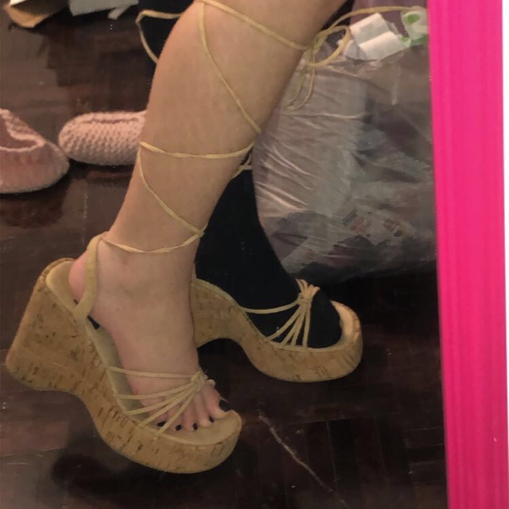 Transit early 2000βs platform sandals! - Picture 2 of 2